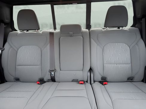 Used 2023 RAM 1500 Big Horn image 10