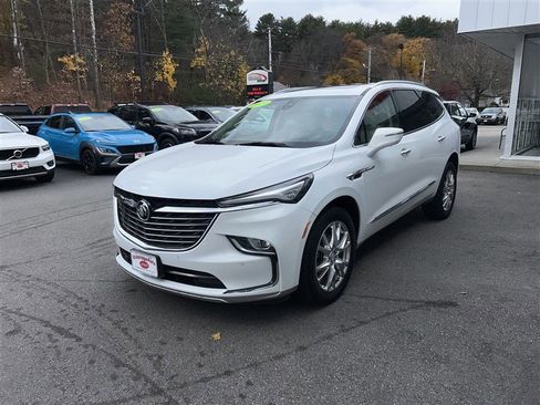 Used 2023 Buick Enclave Premium w/ Experience Buick Package image 5