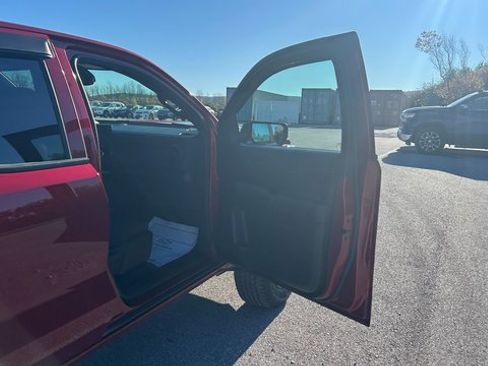 Certified 2024 Chevrolet Colorado Trail Boss w/ Advanced Trailering Package image 42