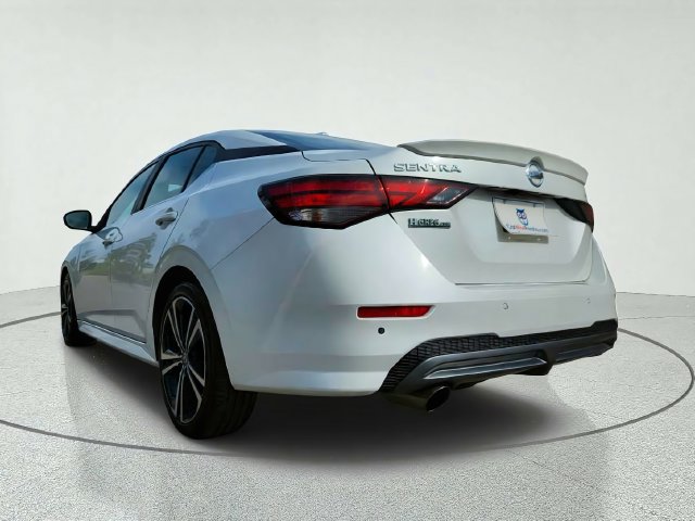 Used 2022 Nissan Sentra SR w/ SR Premium Package FWD image 5
