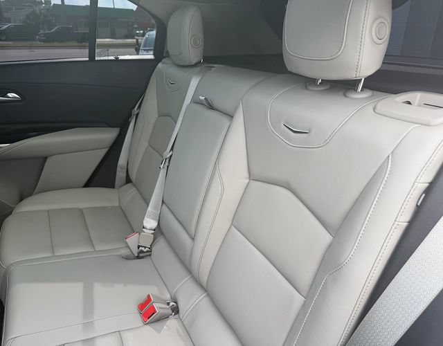 Used 2021 Cadillac XT4 Premium Luxury w/ Cold Weather Package AWD/4WD image 14