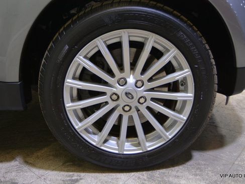 Used 2011 Land Rover Range Rover Sport HSE image 34