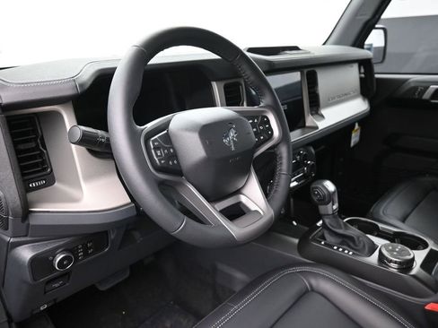 New 2026 Ford Bronco Outer Banks AWD/4WD image 18