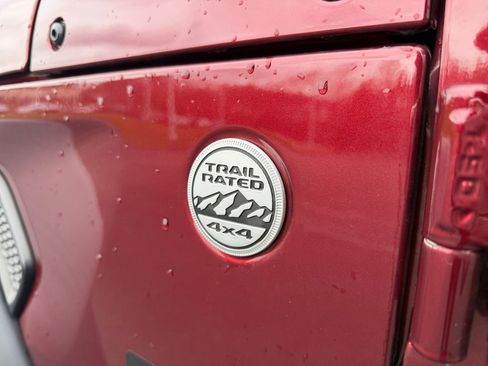 Used 2021 Jeep Wrangler Sport AWD/4WD image 33