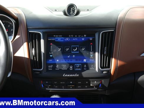Used 2017 Maserati Levante S AWD/4WD image 40