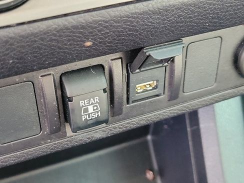 Used 2021 Toyota Tacoma SR5 RWD image 28