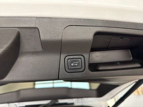 Used 2022 GMC Acadia AT4 w/ GMC Pro Grade Package AWD/4WD image 22