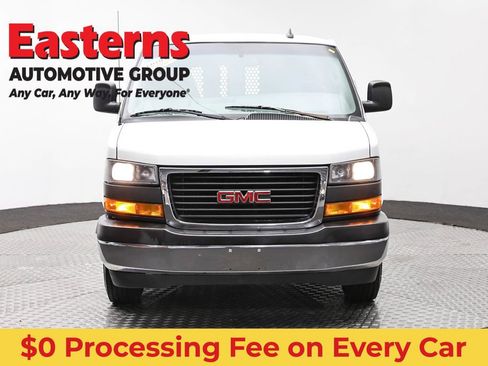 Used 2020 GMC Savana 2500 w/ Driver Convenience Package RWD image 2