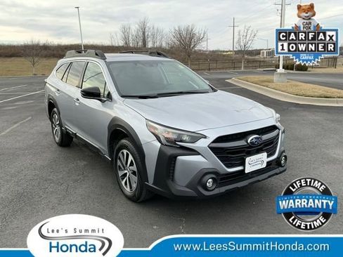 Used 2025 Subaru Outback Premium image 1