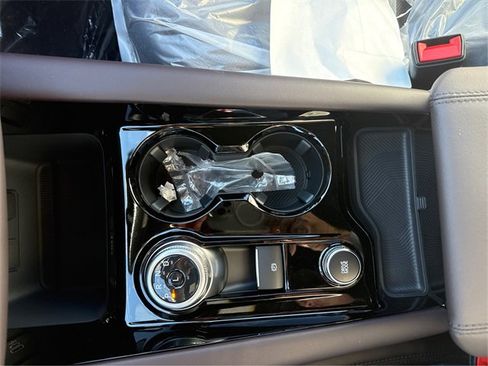 New 2026 Ford Explorer Platinum w/ LUX Leather Package image 19