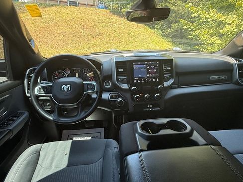 Used 2022 RAM 1500 Big Horn RWD image 11