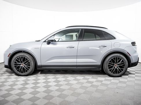 New 2026 Porsche Macan Electric RWD image 2