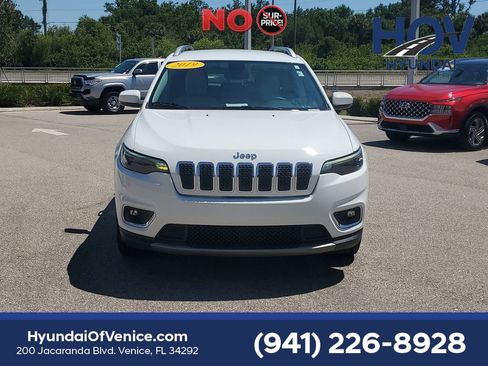 Used 2019 Jeep Cherokee Limited FWD image 3