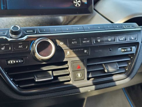 Used 2019 BMW i3 image 29