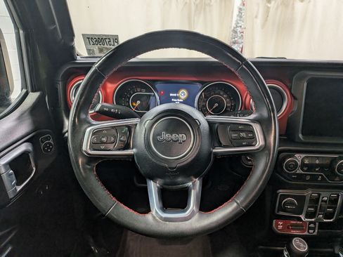 Used 2023 Jeep Gladiator Rubicon w/ Cold Weather Group AWD/4WD image 19
