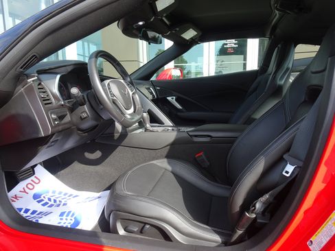 Used 2019 Chevrolet Corvette Grand Sport RWD image 9