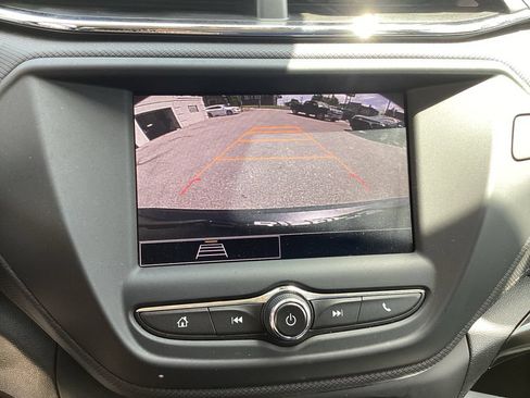Used 2023 Chevrolet TrailBlazer LS FWD image 27