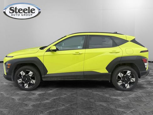 Certified 2025 Hyundai Kona SEL AWD/4WD image 2