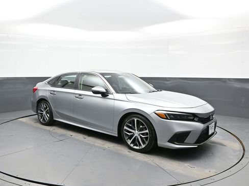 Certified 2023 Honda Civic Touring image 4