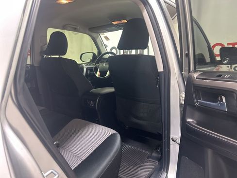 Used 2016 Toyota 4Runner SR5 image 15