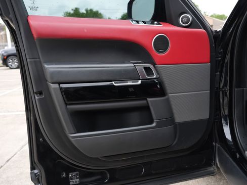 Used 2020 Land Rover Range Rover Sport HST image 18