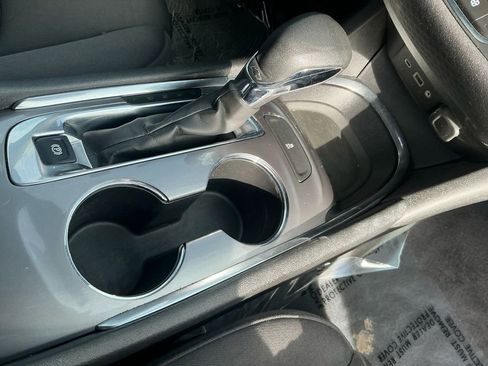 Used 2023 Chevrolet Malibu LT image 17