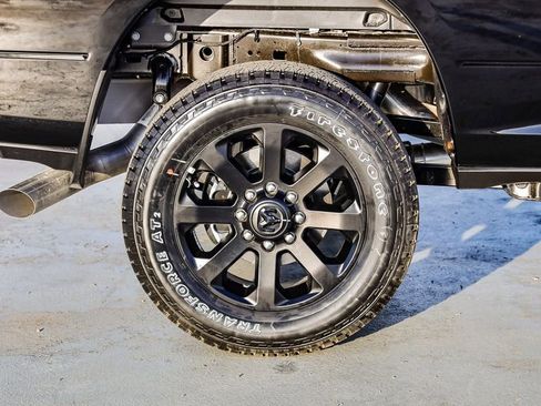 New 2026 RAM 2500 Laramie AWD/4WD image 12