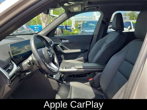 Used 2025 BMW X1 xDrive28i AWD/4WD image 2
