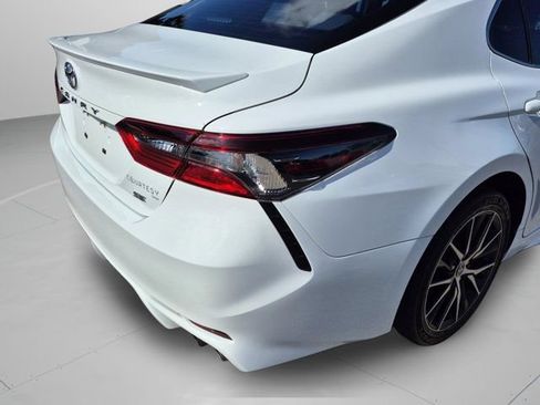 Used 2023 Toyota Camry SE w/ Convenience Package FWD image 34