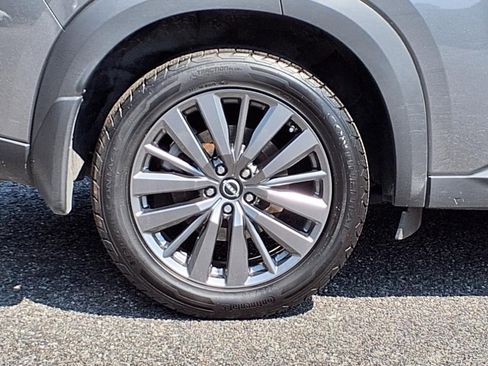 Used 2024 Nissan Pathfinder SL w/ SL Premium Package image 3