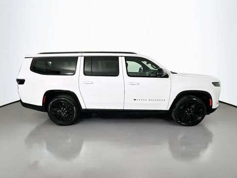 New 2026 Jeep Grand Wagoneer L Limited AWD/4WD image 8