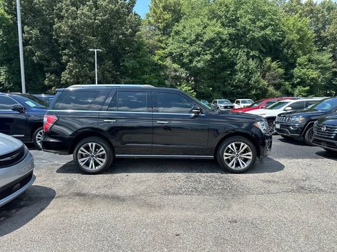 Used 2021 Ford Expedition Limited RWD image 2