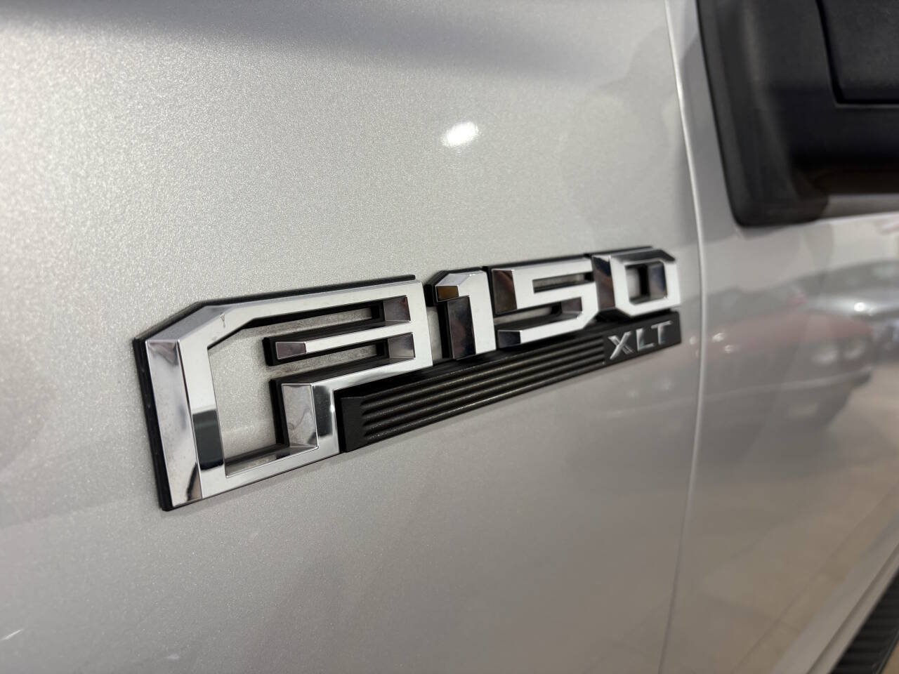 Used 2016 Ford F150 XLT w/ Equipment Group 302A Luxury AWD/4WD image 8