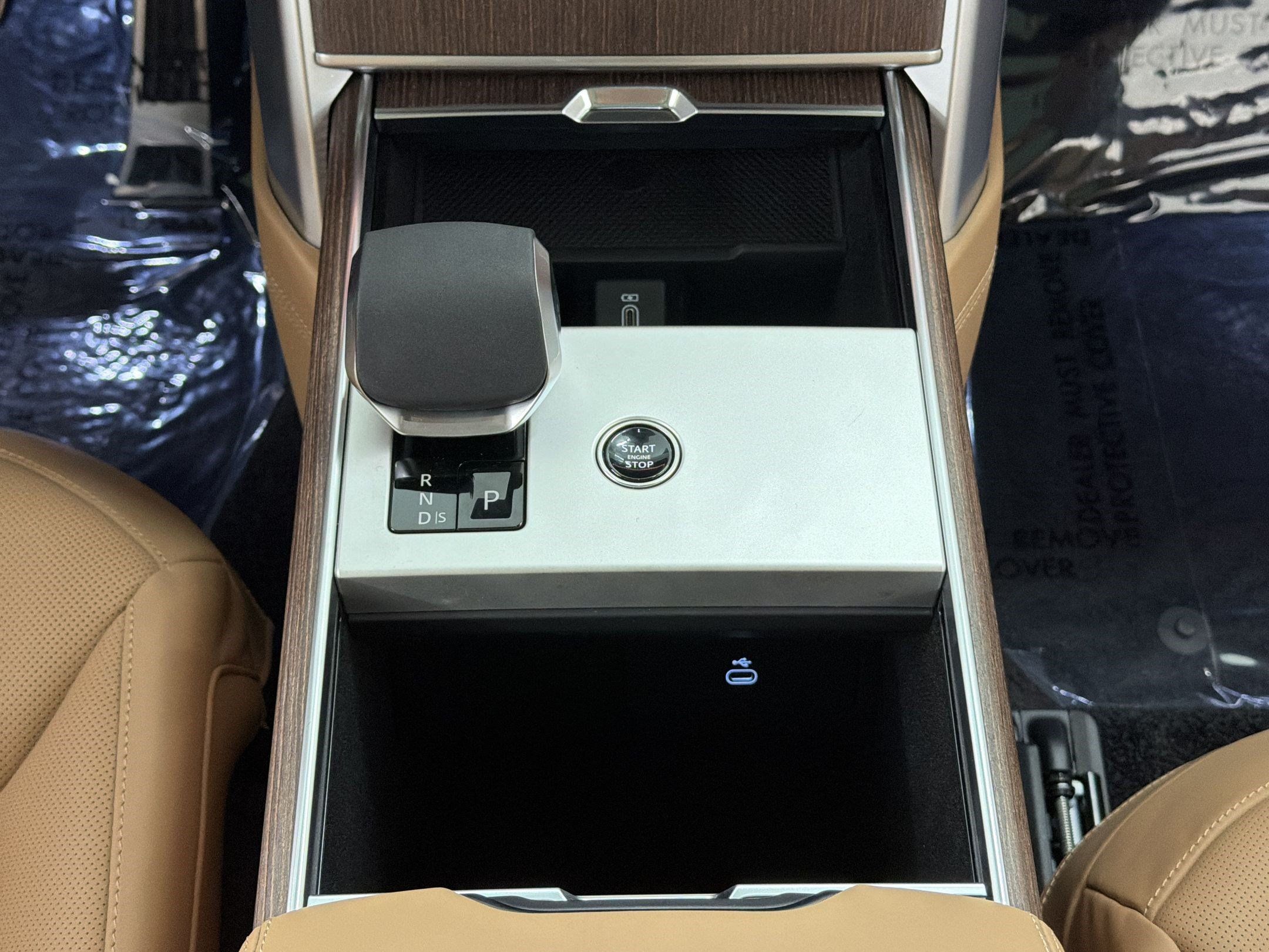 New 2026 Land Rover Range Rover SE AWD/4WD image 18