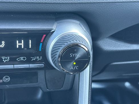 Used 2024 Toyota RAV4 XLE image 31