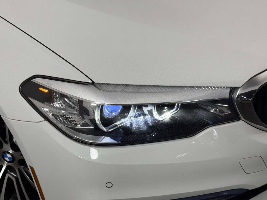 Used 2019 BMW 530i xDrive AWD/4WD image 15