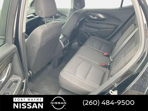 Used 2024 GMC Terrain SLE AWD/4WD image 14