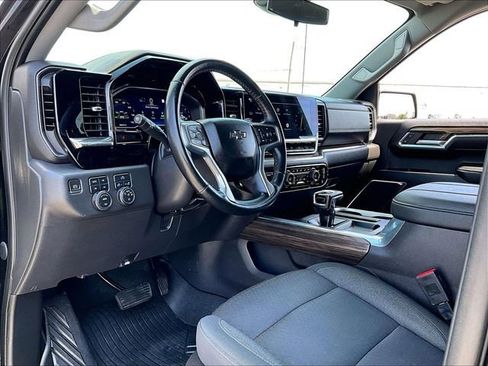 Used 2023 Chevrolet Silverado 1500 LT Trail Boss w/ Protection Package image 8