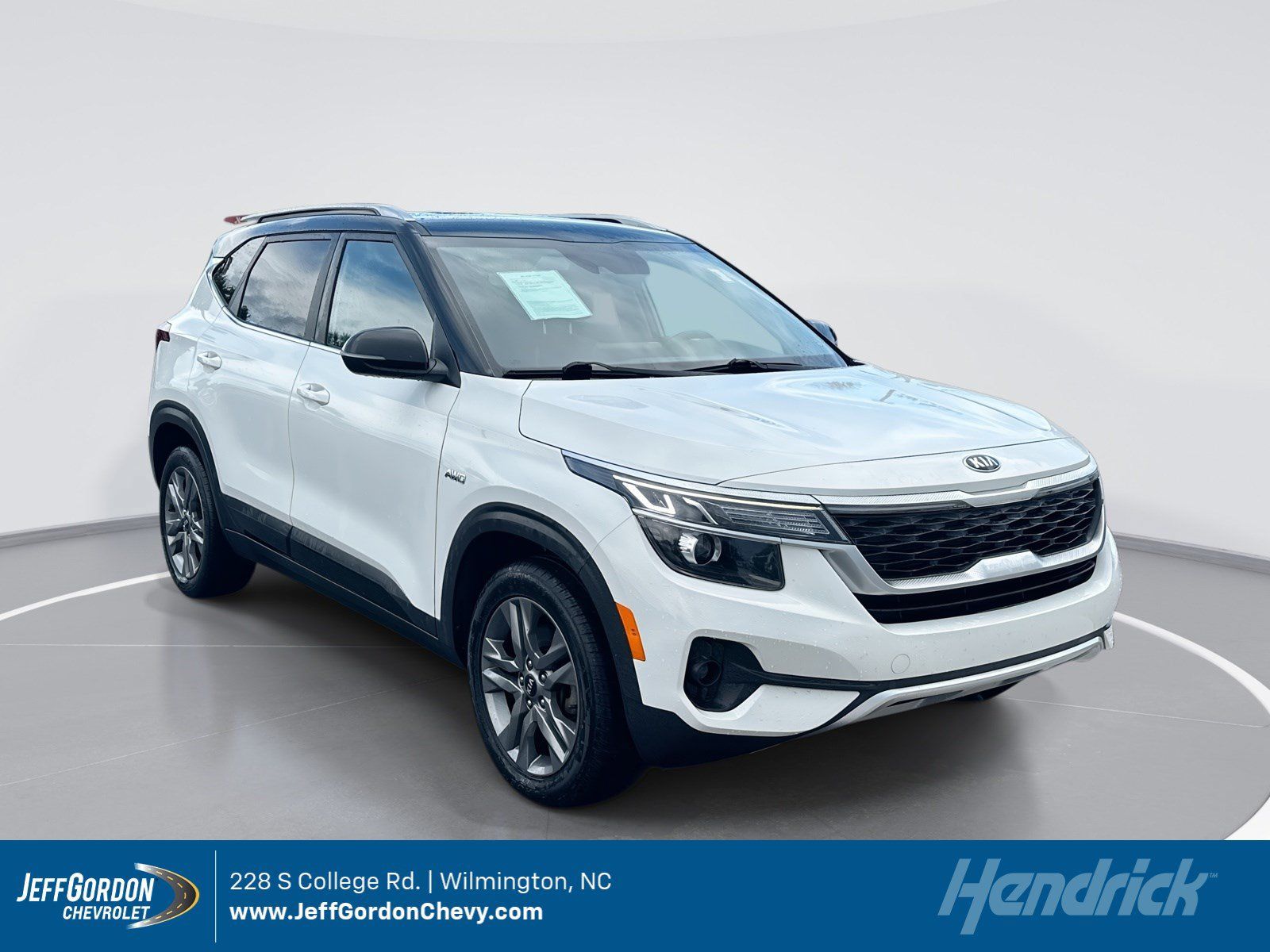 Used 2021 Kia Seltos S AWD/4WD image 1