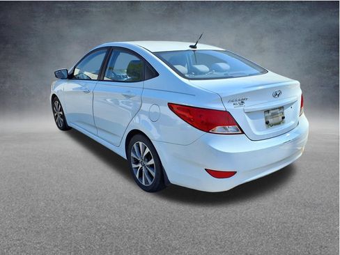 Used 2016 Hyundai Accent SE w/ Option Group 03 FWD image 9