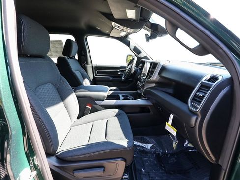 New 2026 RAM 1500 Big Horn AWD/4WD image 19