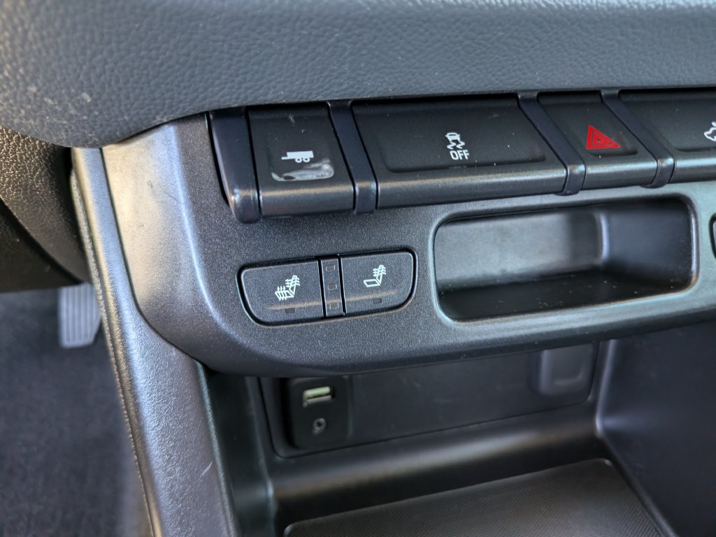Used 2018 Chevrolet Colorado Z71 w/ Z71 Midnight Edition AWD/4WD image 29