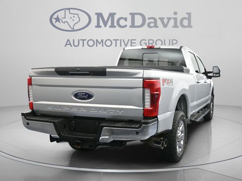 Used 2018 Ford F250 Lariat w/ Lariat Ultimate Package AWD/4WD image 8