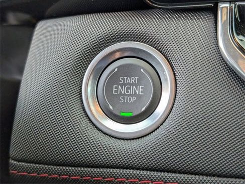 Used 2024 Chevrolet Colorado Z71 w/ Z71 Convenience Package 2 image 15