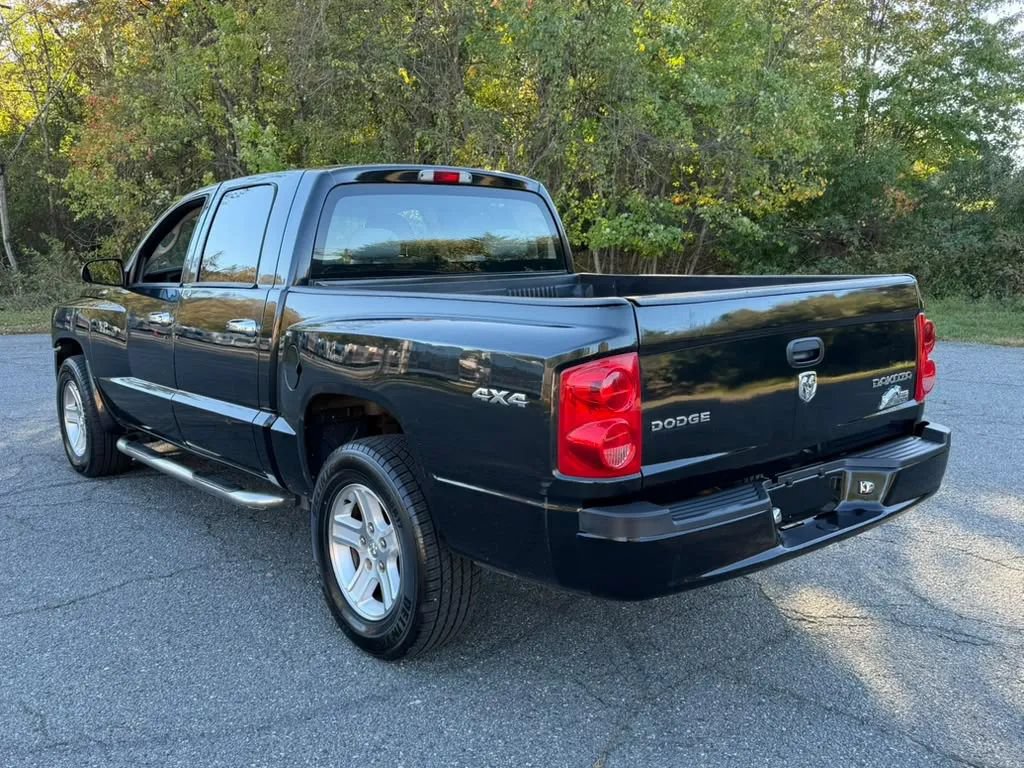 Used 2011 Dodge Dakota Big Horn AWD/4WD image 3