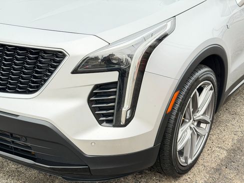 Used 2019 Cadillac XT4 Sport w/ Cold Weather Package image 9
