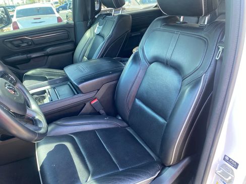 Used 2022 RAM 1500 Limited AWD/4WD image 11