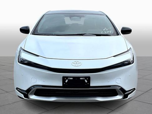 New 2026 Toyota Prius Plug-In Hybrid image 3