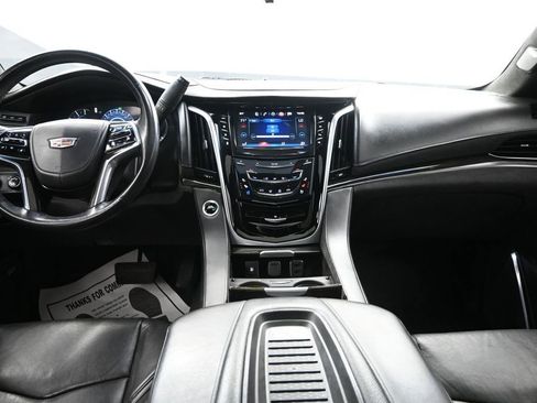 Used 2020 Cadillac Escalade Platinum AWD/4WD image 35