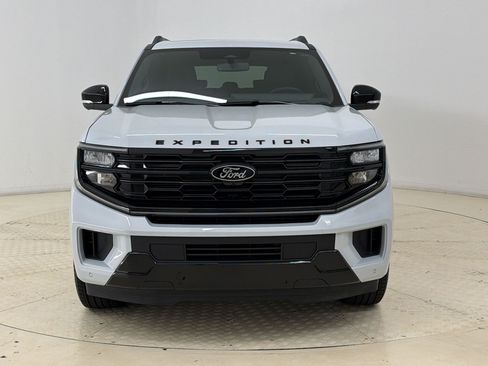 Used 2026 Ford Expedition Max Platinum w/ Stealth Appearance Package AWD/4WD image 6